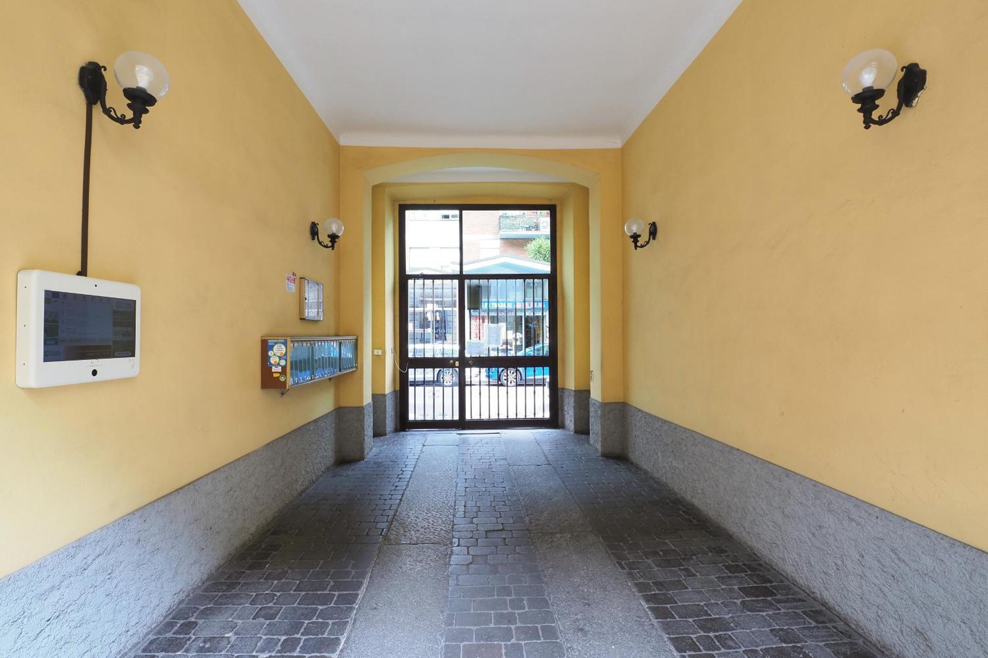 Ferienwohnung Primopiano - Rosmini Mailand Exterior foto